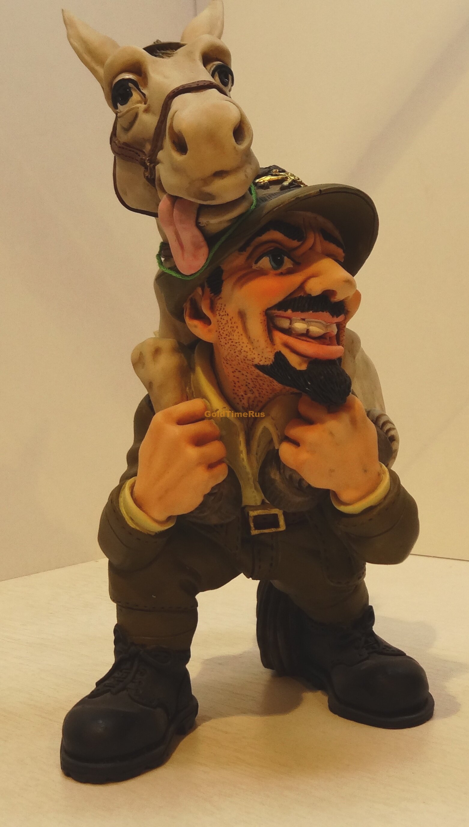 Фигурка егеря